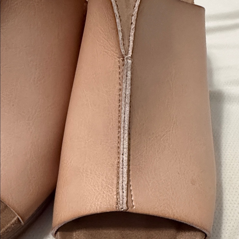 Pierre Dumas Women's Nude Block Heel Mules - Picture 3 of 4